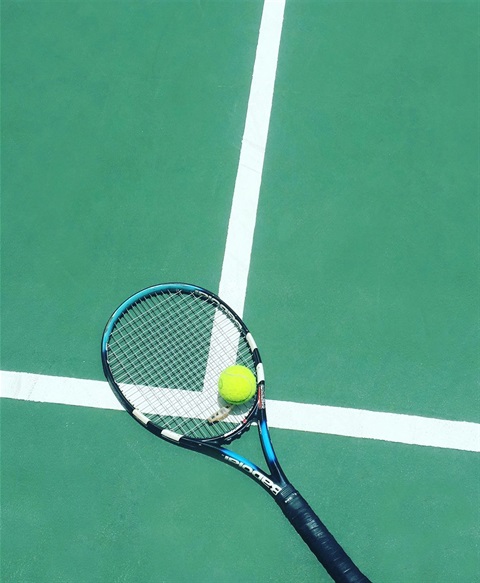 Tennis racket